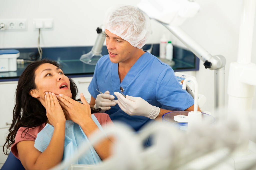 What Is The Difference Between Urgent And Non-Urgent Dental Care?_2