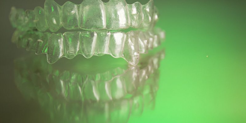 Top 10 Benefits of Choosing Invisalign for Teeth Straightening_FI