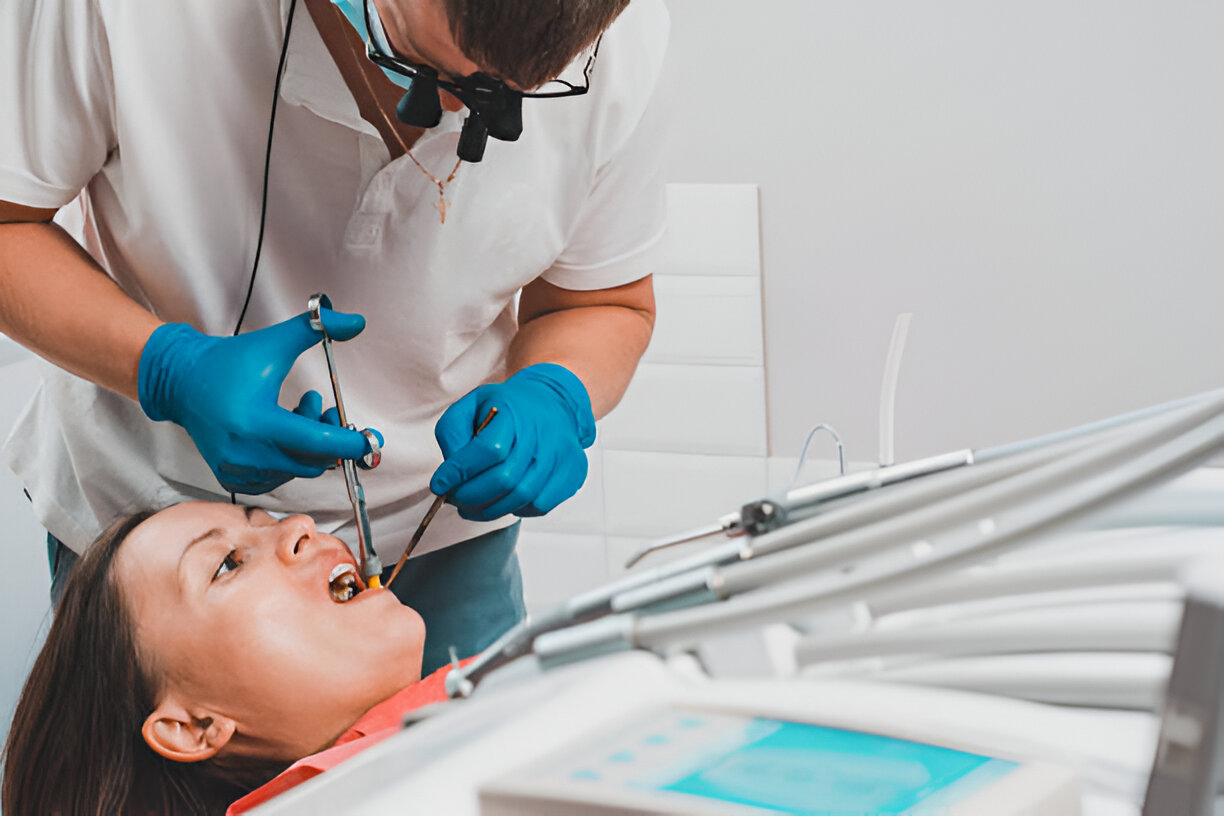 Periodontist vs. Endodontist: Key Differences and How Paloma Creek Dental in Aubrey, TX Can Help_3